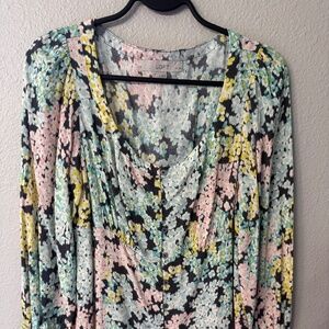 Spring floral button top